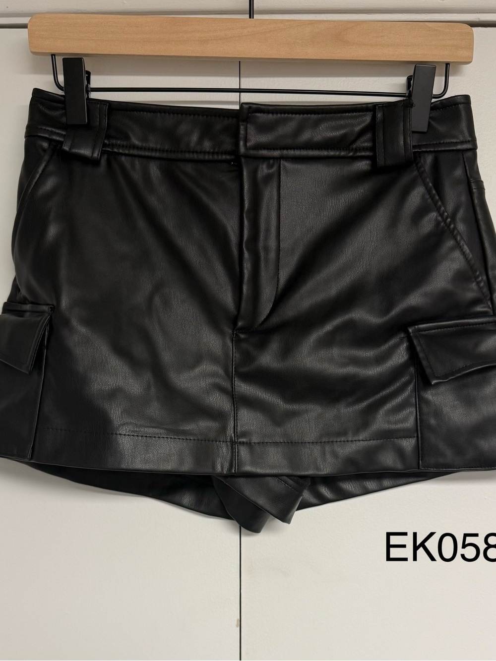 Zara Black Faux Leather Cargo Utility Mini Shorts XS Y2K